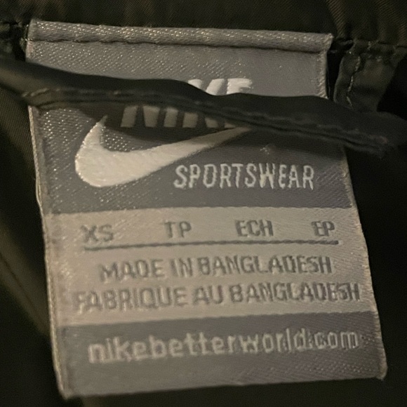 Very warm Nike down jacket - Picture 11 of 15